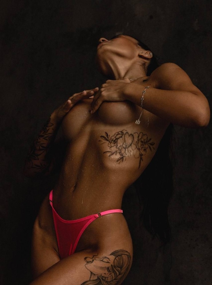 Индивидуалка Юлька главное фото в городе Оха 