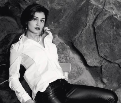 Оленька, Г. Оха